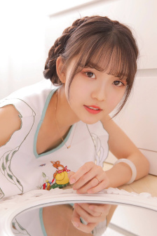 明星专题：拉蔻儿·薇芝